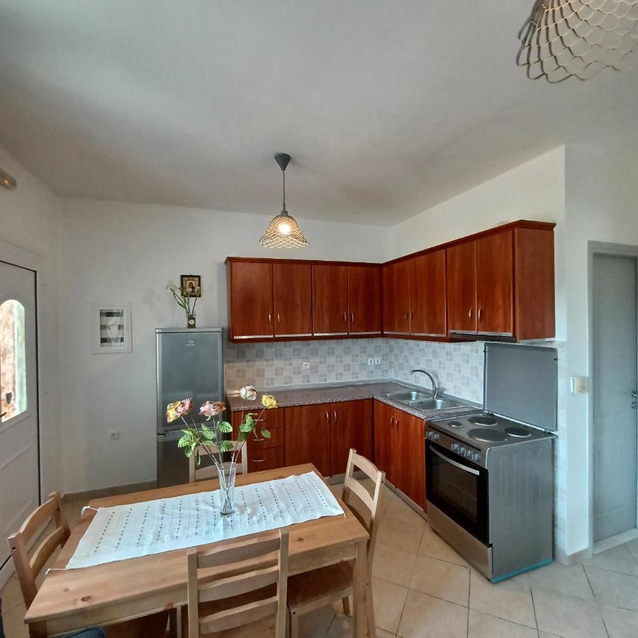 Eleonas Apartment 1, Lygia Лигия Экстерьер фото